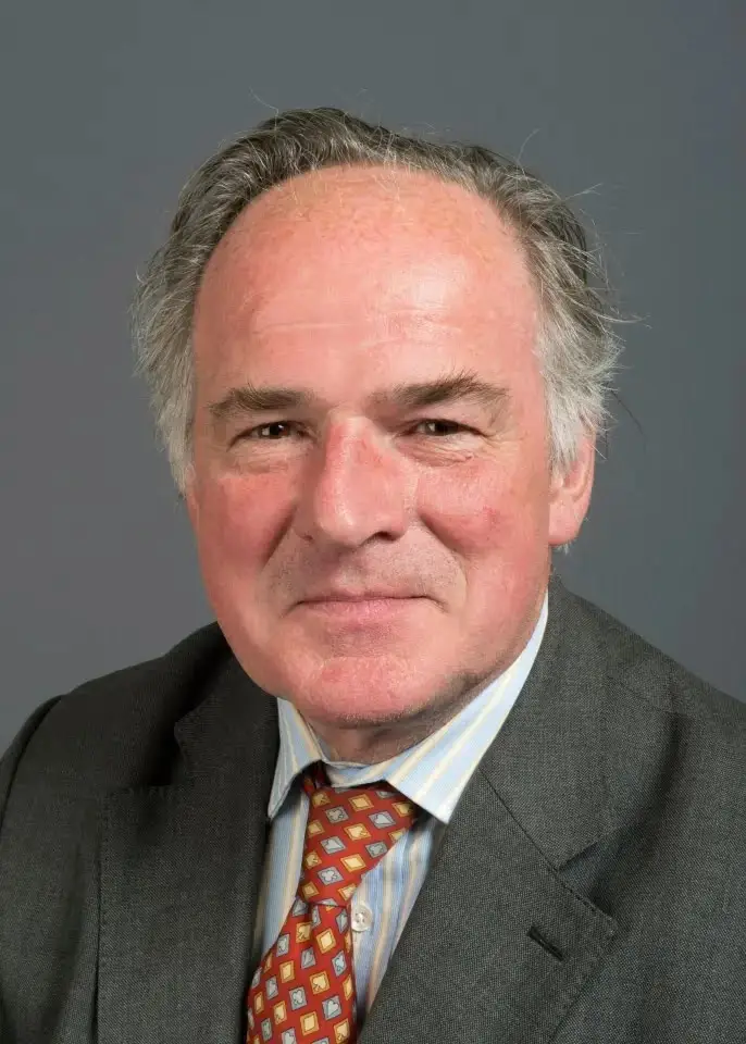 Sebastian Leslie